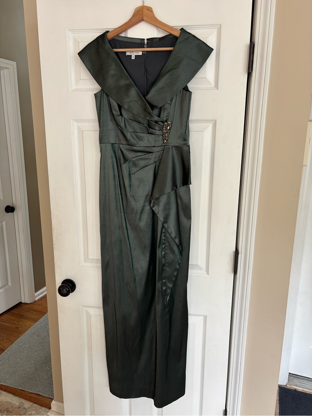 Teri Jon by Rickie Freeman Stretch Satin Jeweled Draped Metallic Gown, Size 8